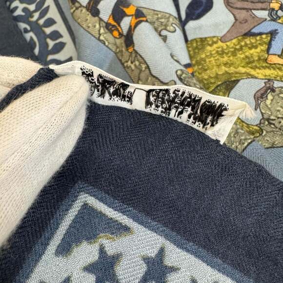 HERMES Blue Scarf - Picture 13 of 16